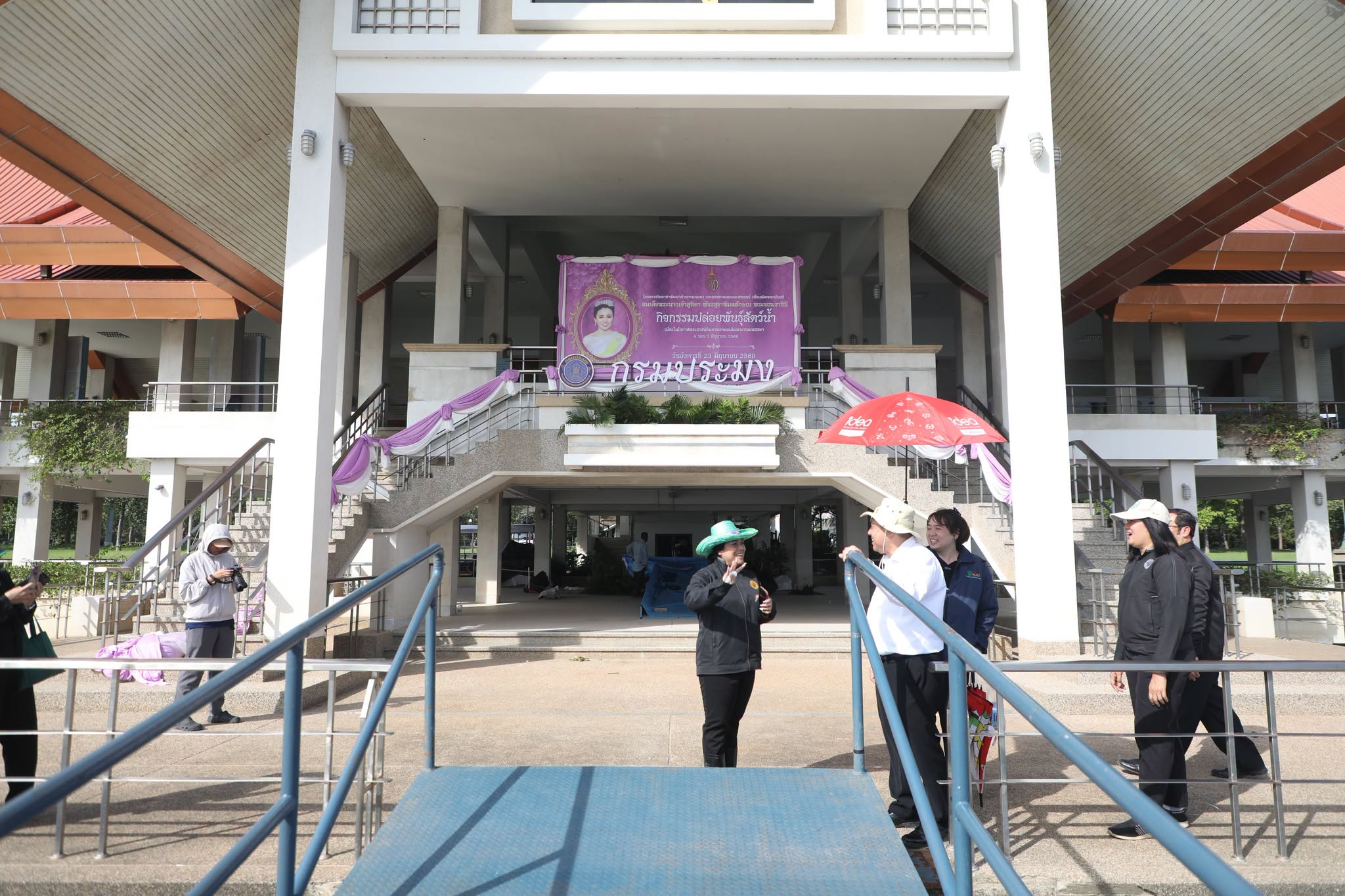 title - ส.ป.ก. ลงพื้นที่ตรวจความพร้อม เตรียมจัดงานจิตอาสาพัฒนาด้านการเกษตร ณ ศูนย์ศิลปาชีพบางไทร